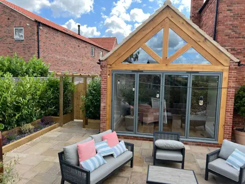 Traditional Extension & Oak Trusses