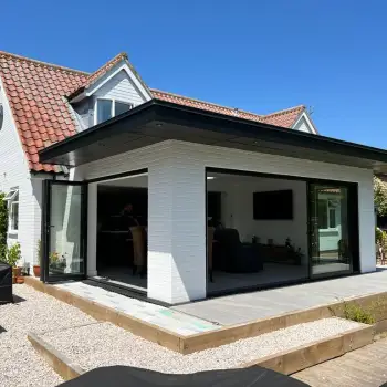 A modern kitchen extension, bringing a light and airy feel into the family living space: Click Here To View Larger Image
